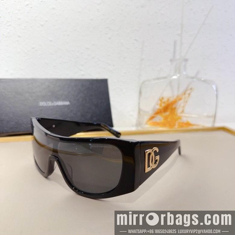 DG Glasses 010201