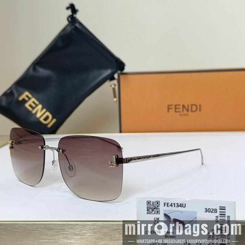 Fendi Glasses smh51
