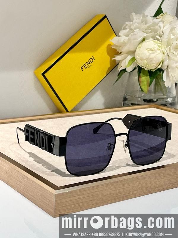 Fendi Glasses smx100