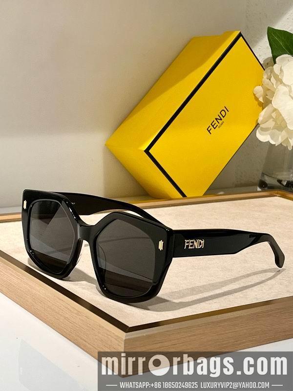 Fendi Glasses smx92