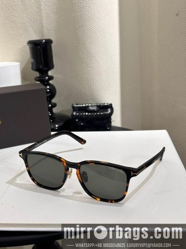 Tom Ford Glasses smx111