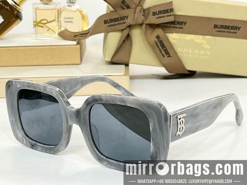 Burberry Glasses smx38