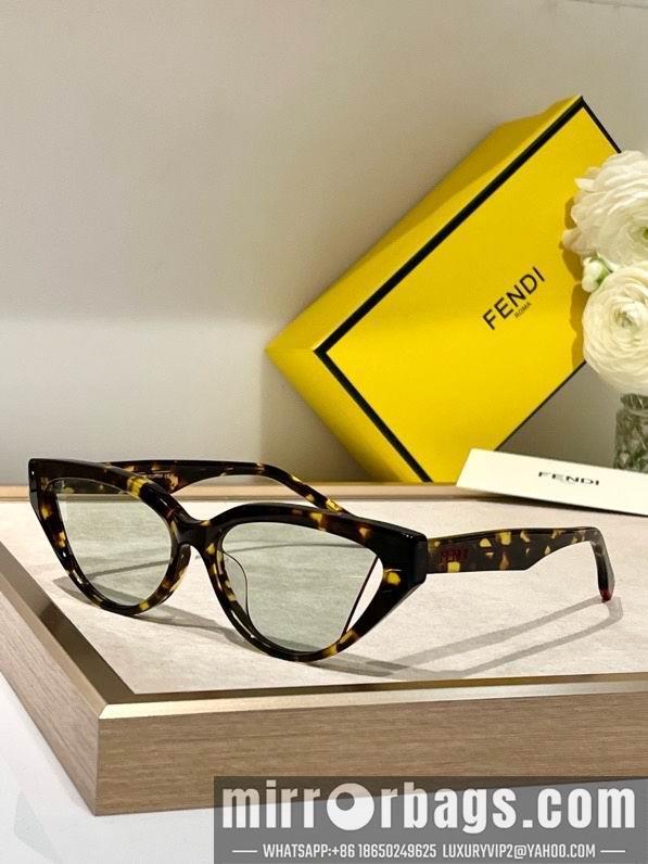 Fendi Glasses smx68