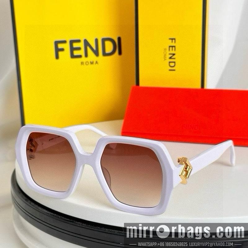 Fendi Glasses smh100