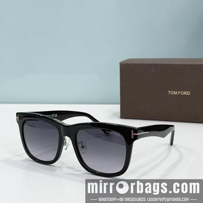 Tom Ford Glasses smx59
