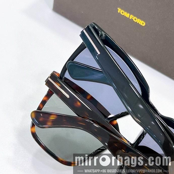 Tom Ford Glasses smx52