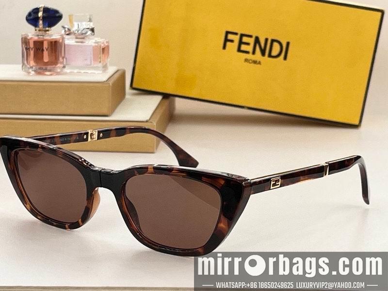 Fendi Glasses smx60