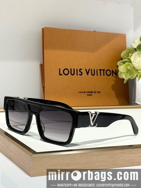 LV Glasses smx204