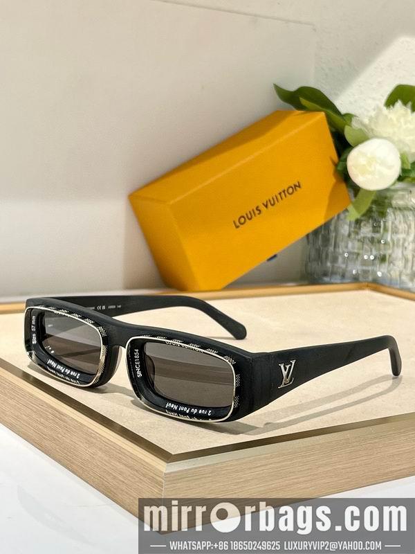LV Glasses smr57