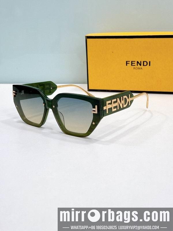 Fendi Glasses smh44