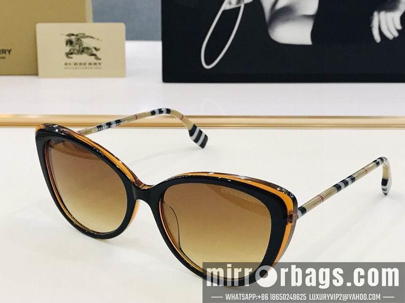 Burberry Glasses smx21