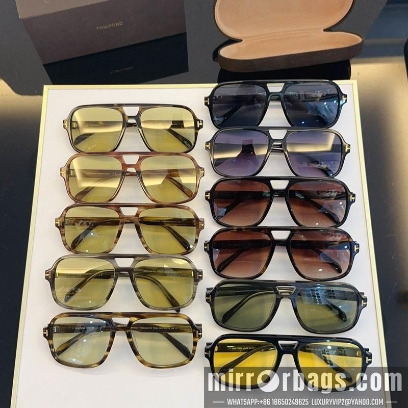 Tom Ford Glasses smx143