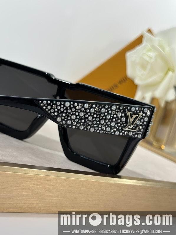 LV Glasses smx192