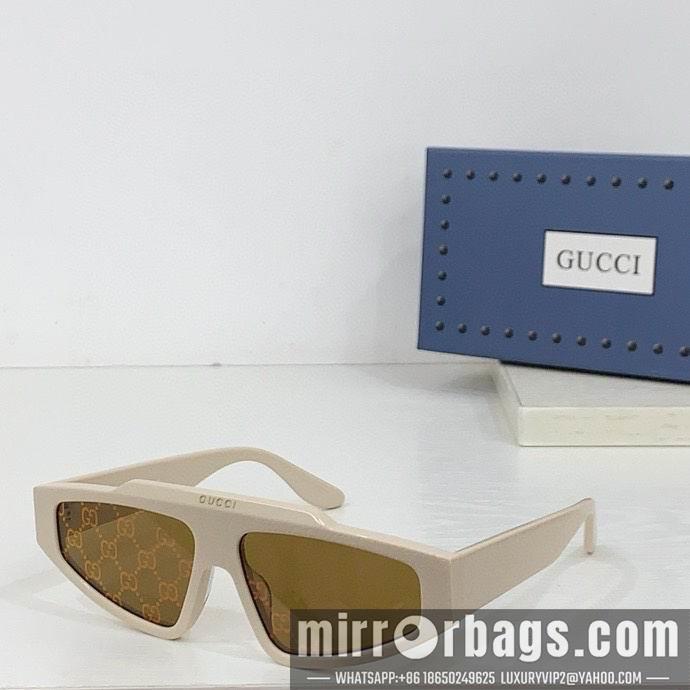 Gucci Glasses smr12