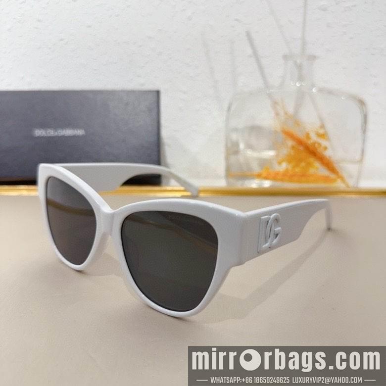 DG Glasses 010204
