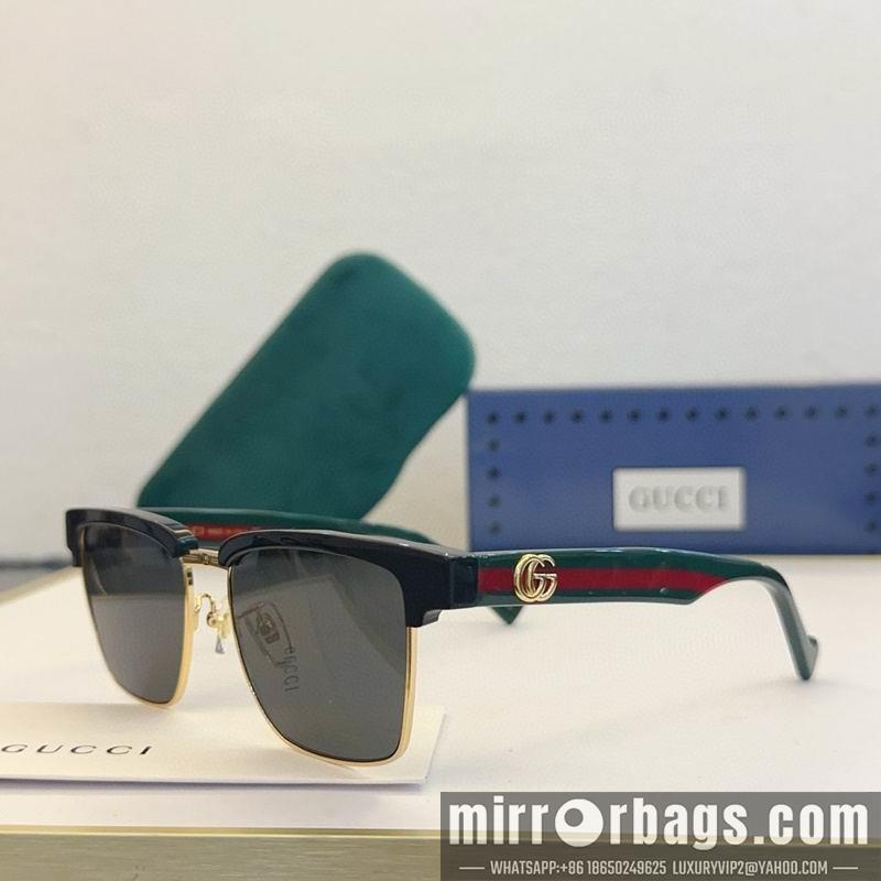 Gucci Glasses smx135