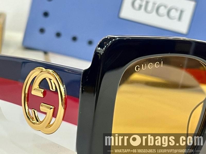 Gucci Glasses smr33