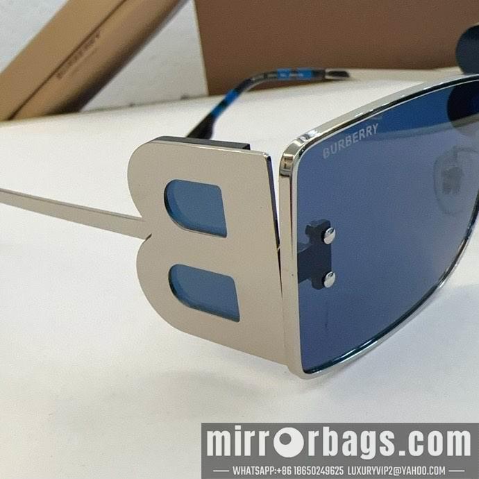 Burberry Glasses smx69
