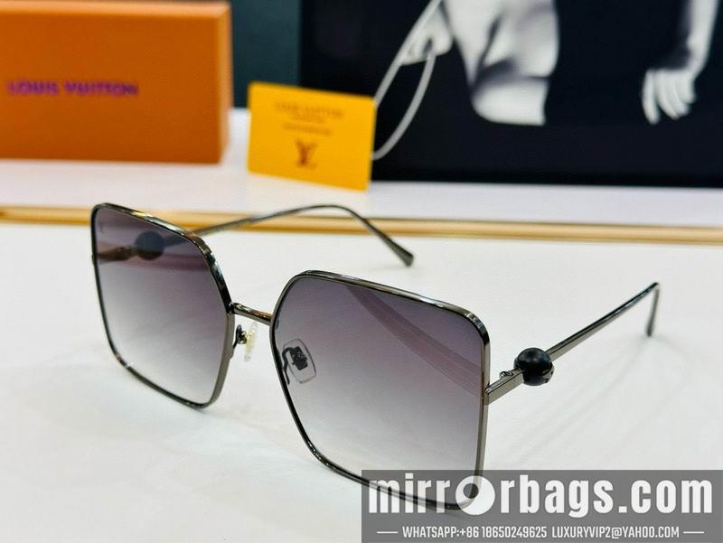 LV Glasses smr39