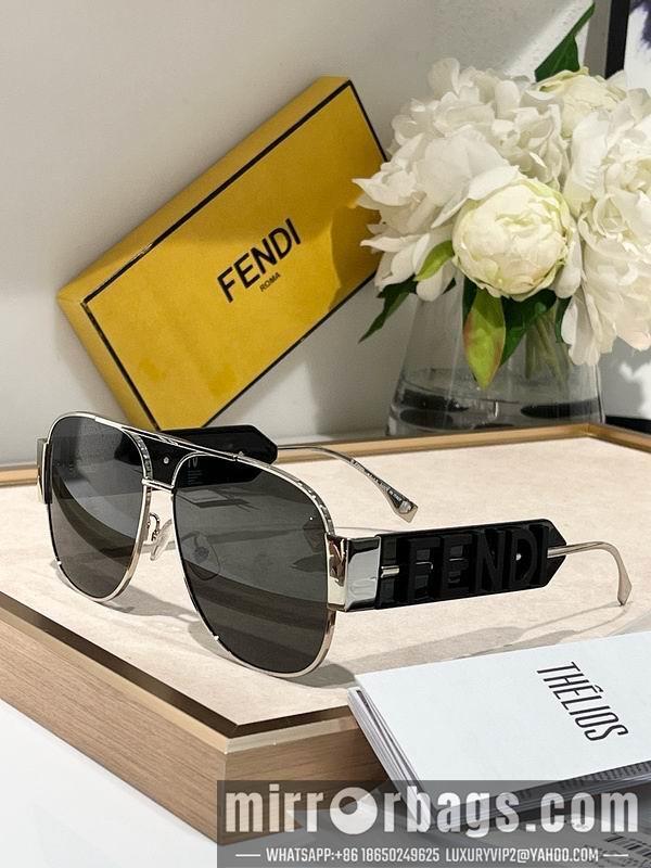 Fendi Glasses smx101