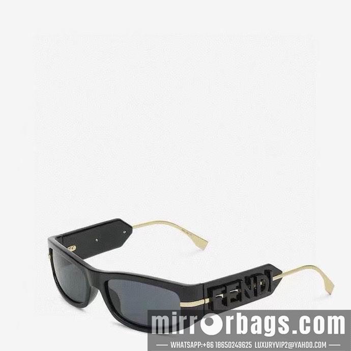 Fendi Glasses smx64