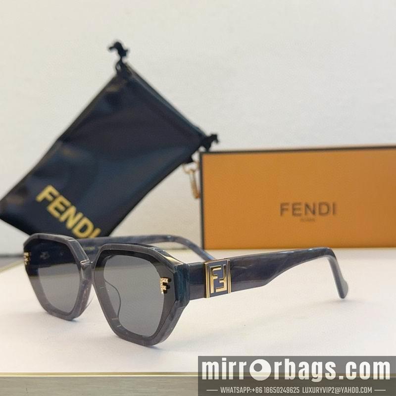 Fendi Glasses smx141