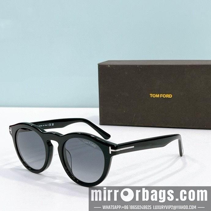 Tom Ford Glasses smx128