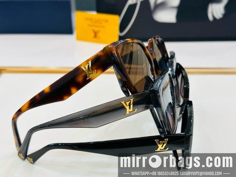 LV Glasses smr70