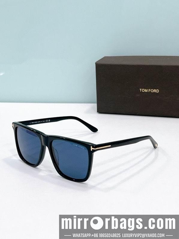 Tom Ford Glasses smx141