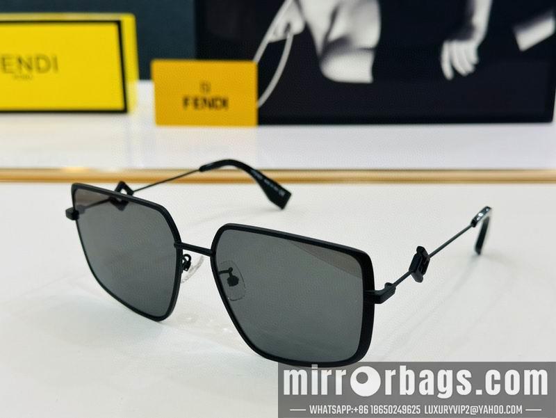 Fendi Glasses smh46