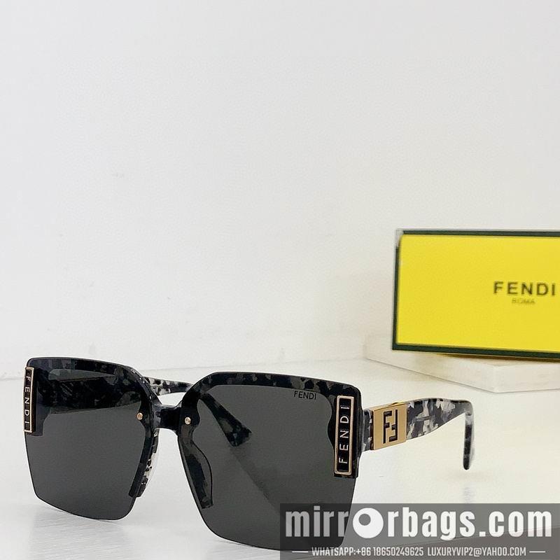 Fendi Glasses smx42
