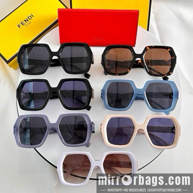 Fendi Glasses smh100