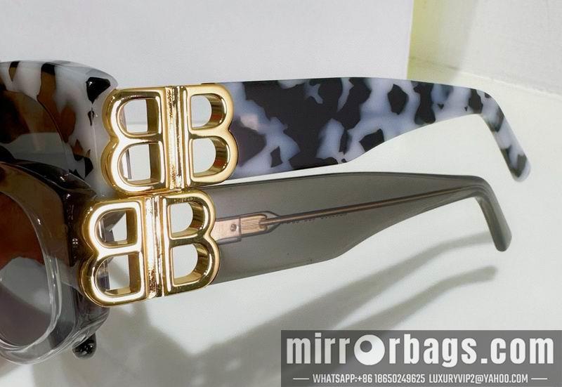 Balenciaga Glasses 010201