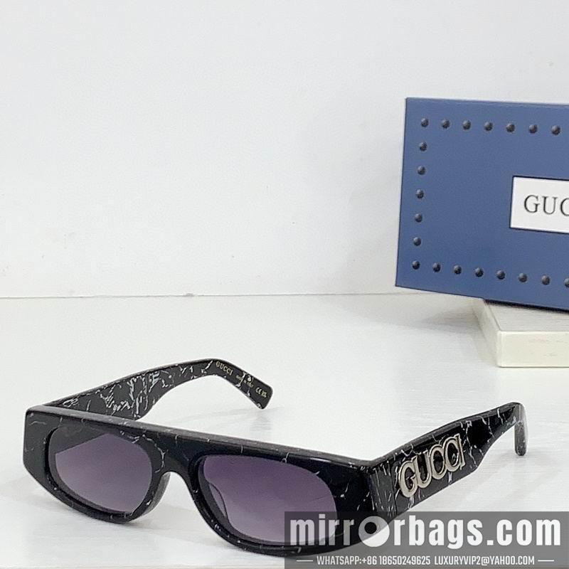 Gucci Glasses smr86