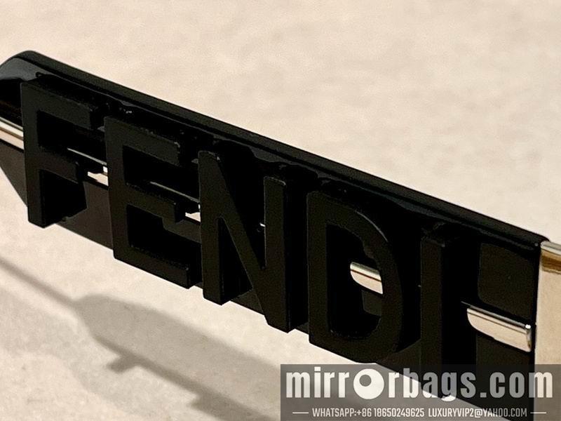 Fendi Glasses smx101