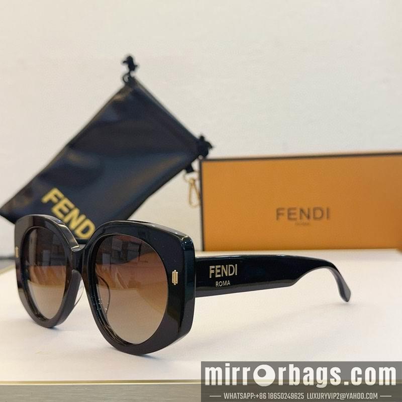 Fendi Glasses smx150