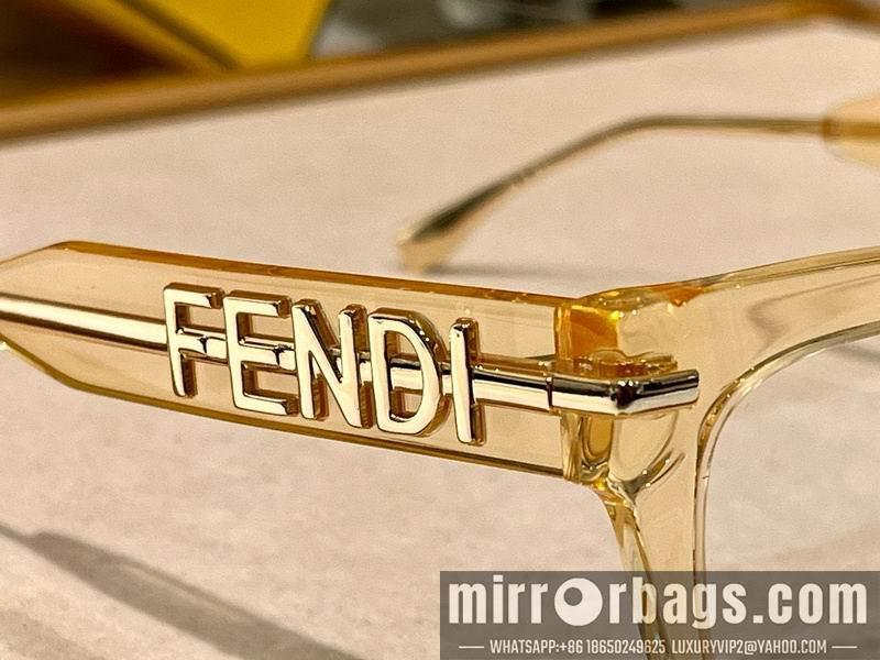Fendi Glasses smx48