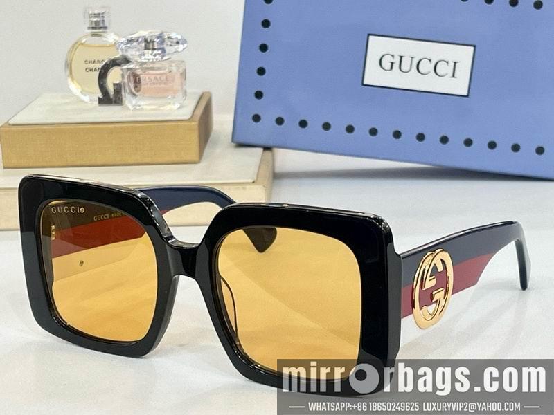 Gucci Glasses smr33