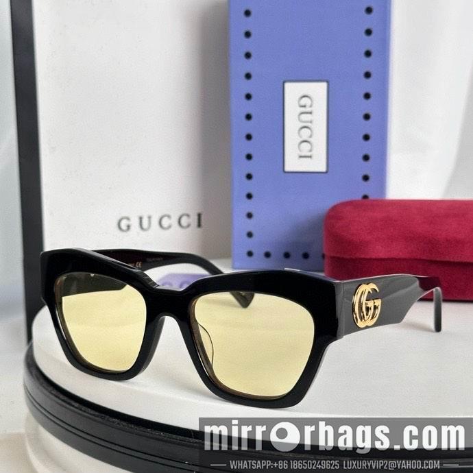 Gucci Glasses smx195