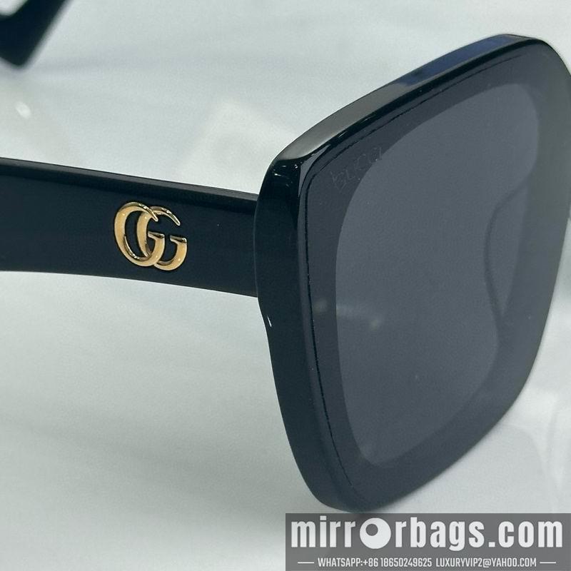Gucci Glasses smx83