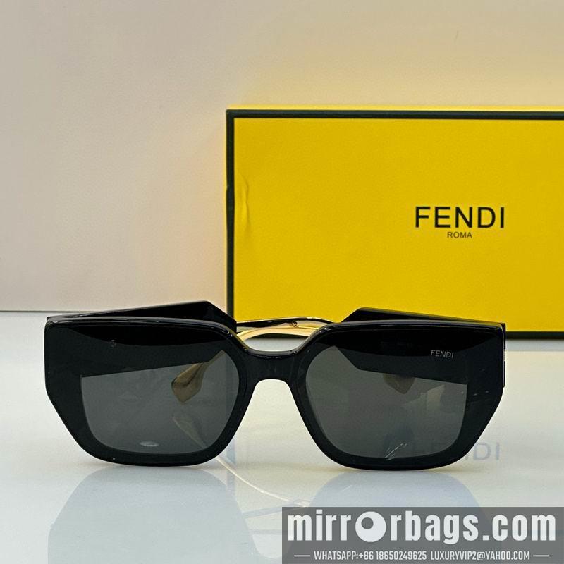 Fendi Glasses smx56
