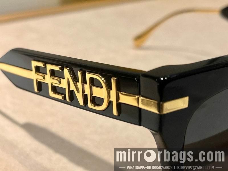 Fendi Glasses smx111