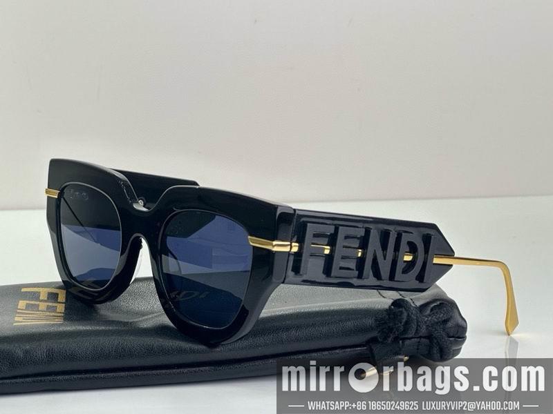 Fendi Glasses smx130