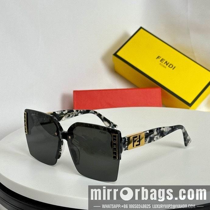 Fendi Glasses smx59
