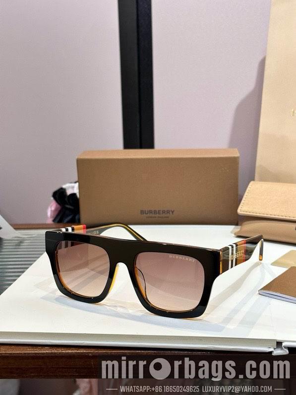 Burberry Glasses smx22