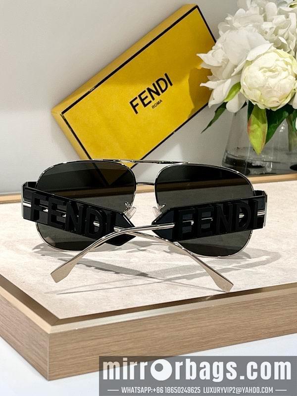 Fendi Glasses smx101