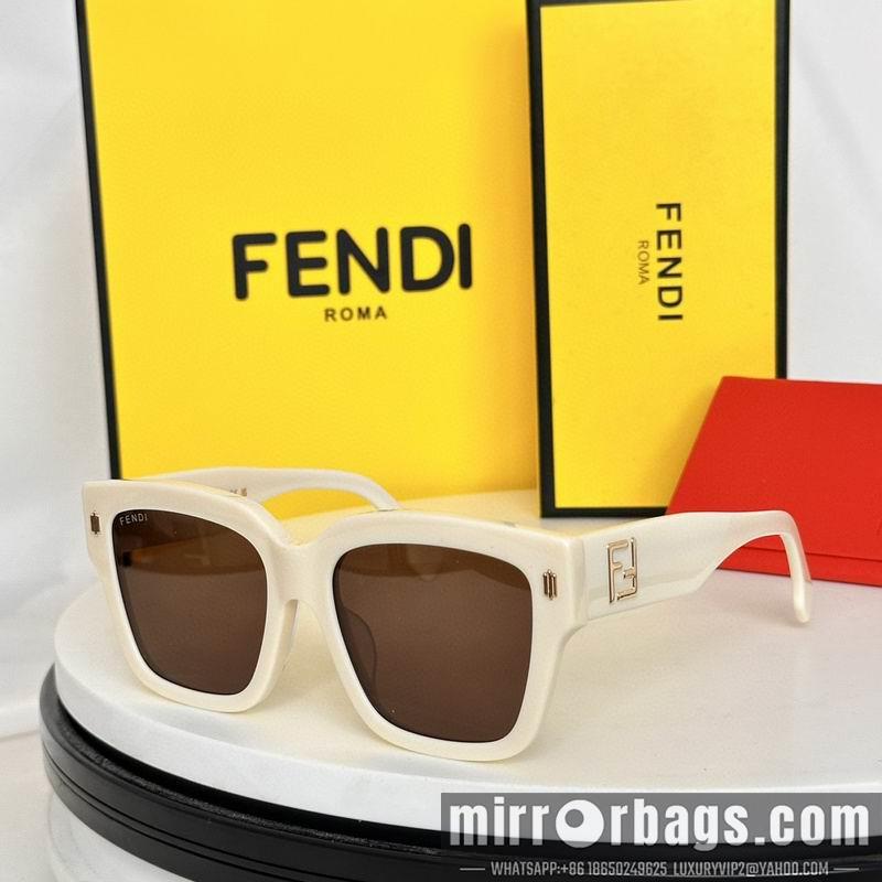 Fendi Glasses smh61