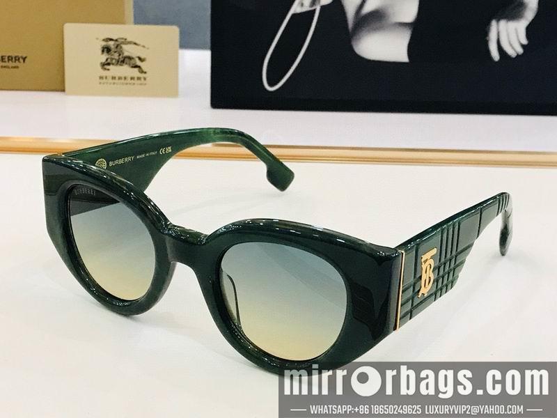 Burberry Glasses smx18