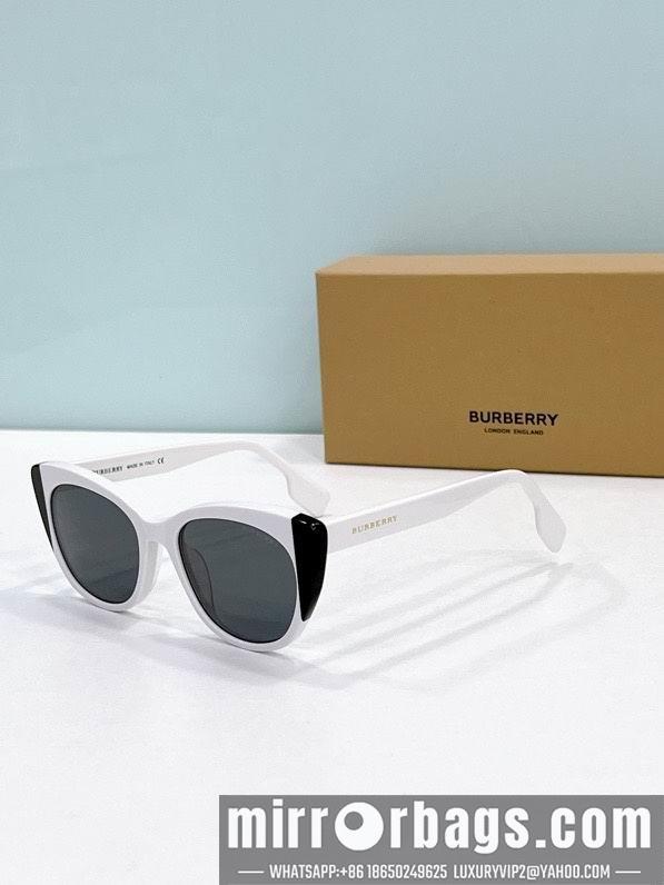 Burberry Glasses smx67