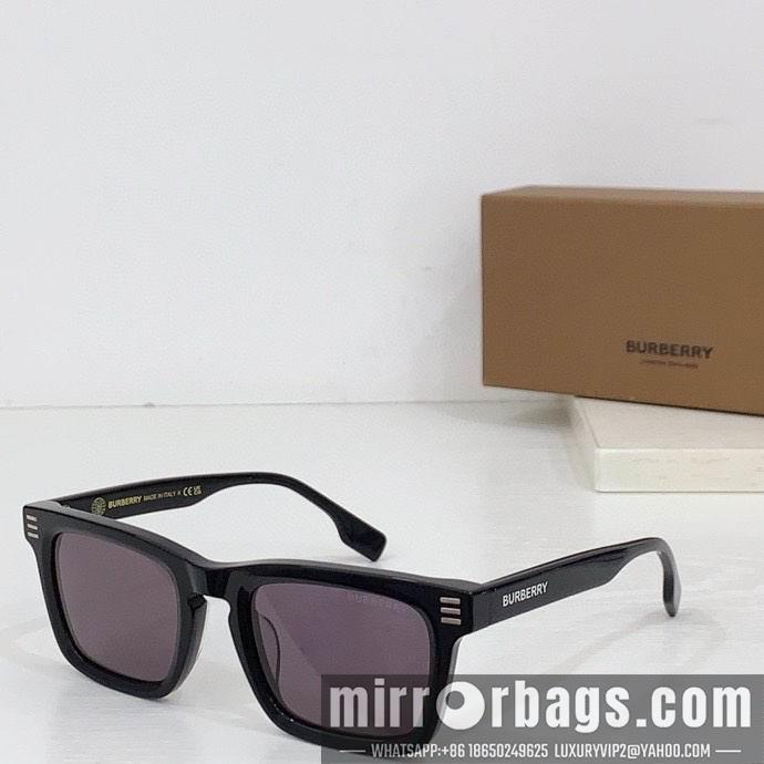 Burberry Glasses smx81